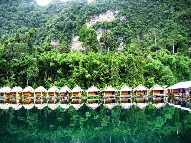 Khao Sok Floating Huts