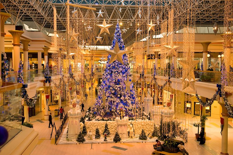 Dubai Mall Christmas Tree