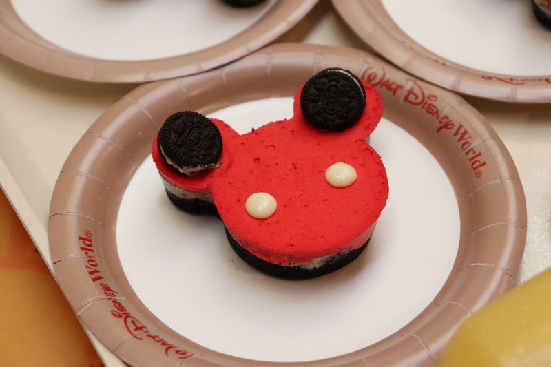 Mickey Mouse dessert