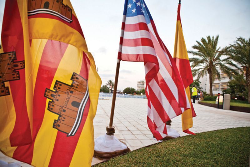 Spain and USA flags