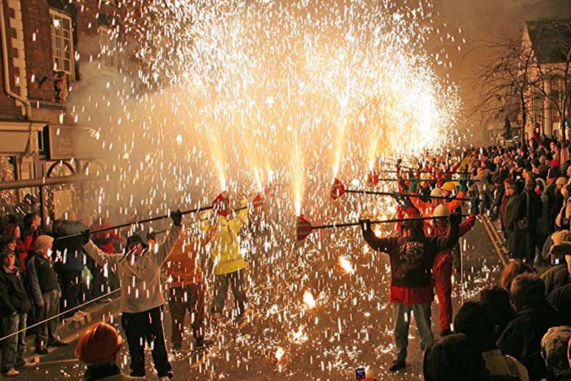 Bridgwater Guy Fawkes Carnival, Somerset - squibbing