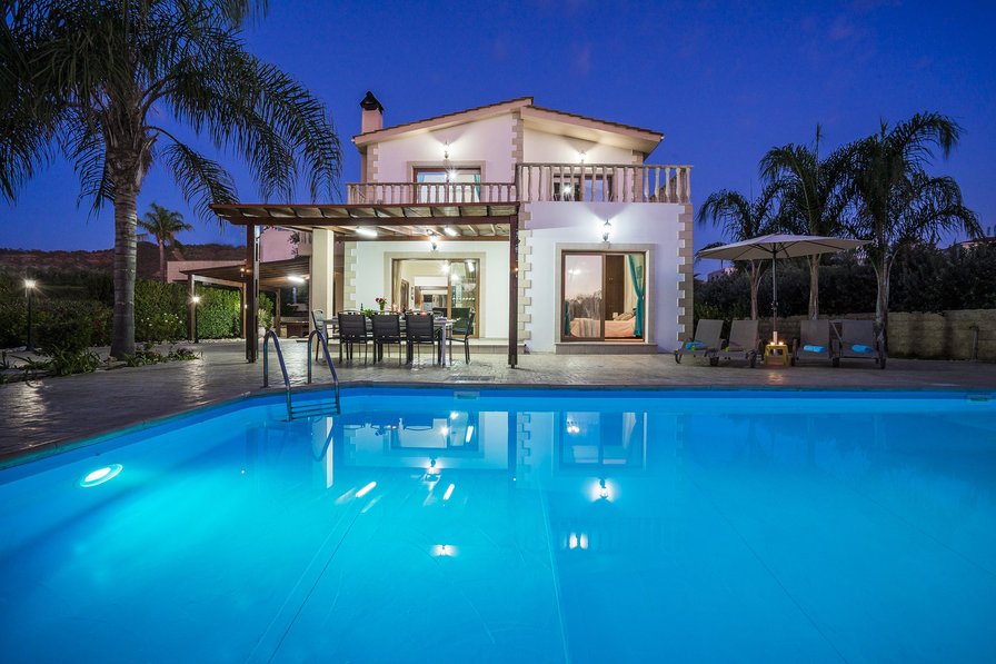 Villa To In Southern Cyprus With Private Pool 189113 Beach Villa With 4 Bedrooms Bathrooms And Private Pool In Southern Cyprus