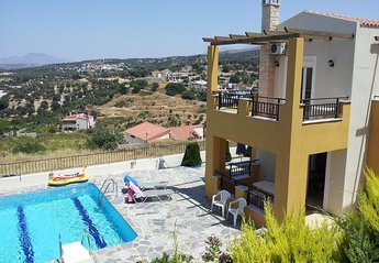 Villas In Greece Apartments To Rent Clickstay Villa In Agia Triada Crete Jenna