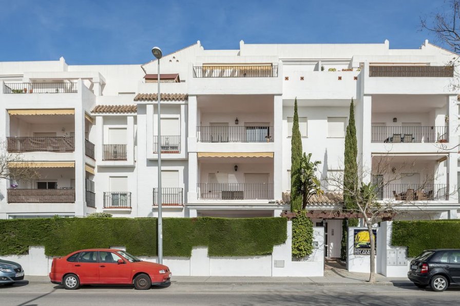 Apartment to rent in Rota, Spain with swimming pool 254880