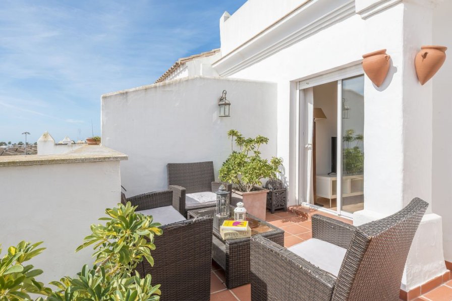 Apartment to rent in Rota, Spain with swimming pool 254880