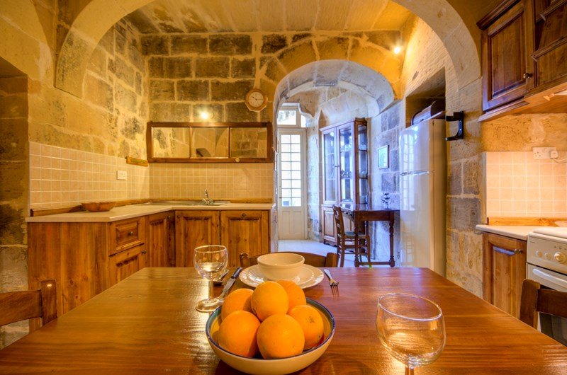 Farm house to rent in Santa Lucia, Malta with private pool 25565