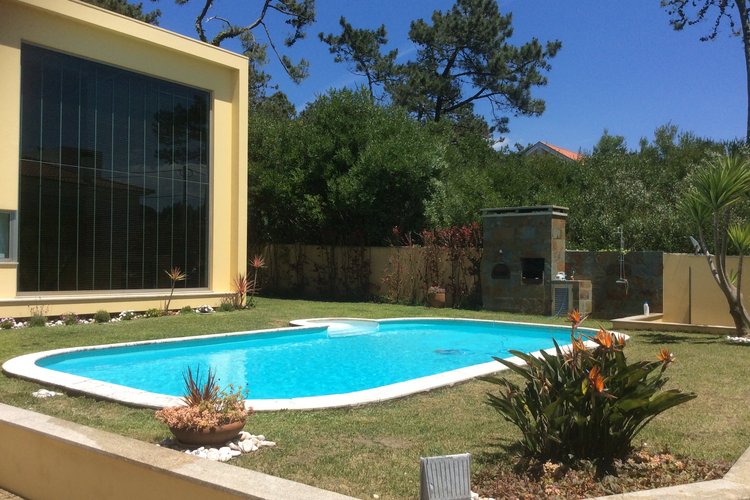 House to rent in Apúlia, Portugal with private pool 77165