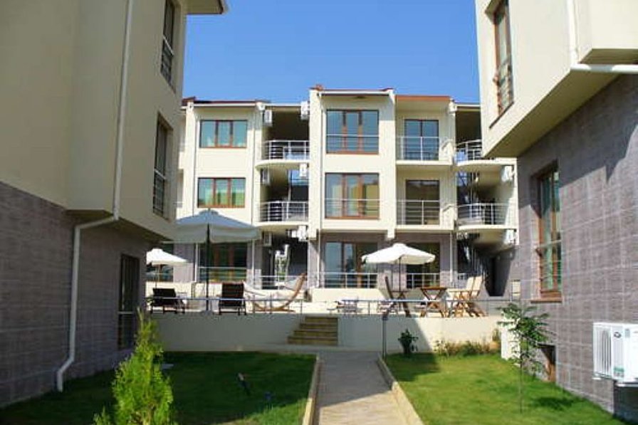 Apartment to rent in Sveti Vlas, Bulgaria with shared pool 82913